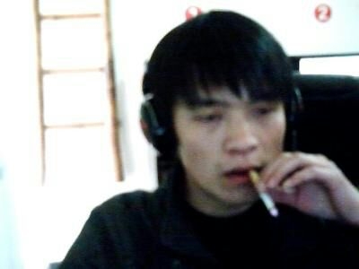 凝视那片天的第一张照片--陆良中老年相亲网